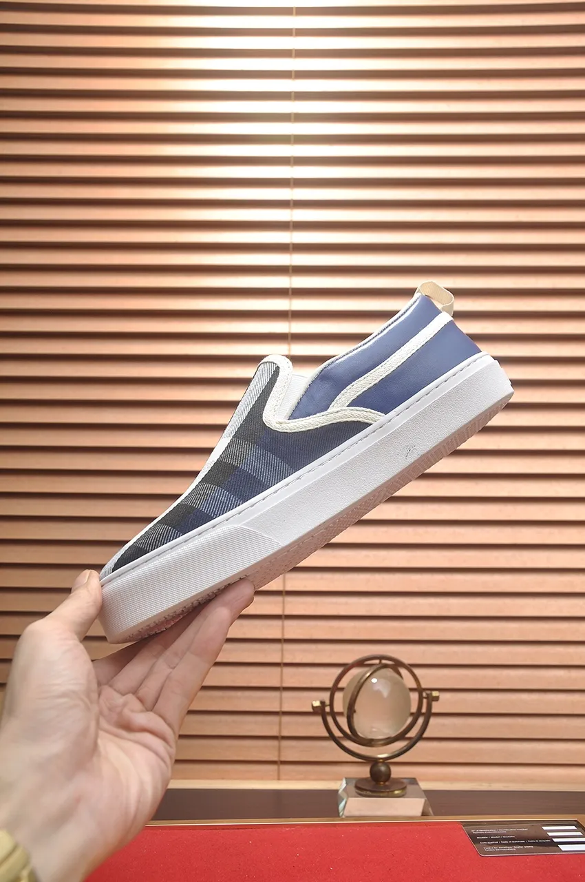 Men's shoes 💰400💶【Burberry】Classic low-top sneakers｜Imported cowhide with classic plaid fabric｜Sheepskin lining｜Original outsole｜Fine workmanship and comfortable to wear Size: 38-44 (customized at 45)